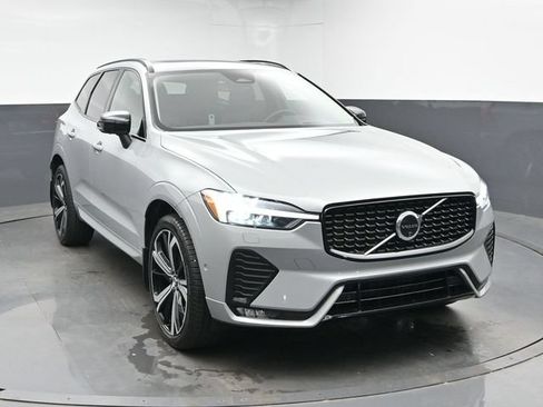 Used 2025 Volvo XC60 B5 Ultra w/ Protection Package Premier AWD/4WD image 2