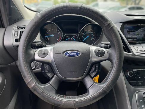 Used 2014 Ford Escape SE w/ Equipment Group 201A FWD image 16