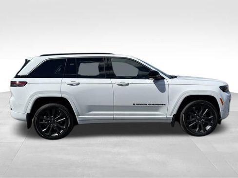 New 2026 Jeep Grand Cherokee Limited image 8