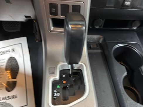 Used 2013 Toyota Tundra 2WD Double Cab image 10