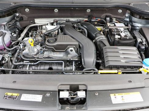 New 2025 Volkswagen Taos SE image 45