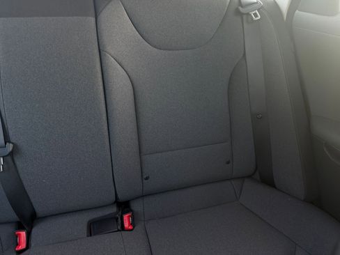 Used 2025 Kia K4 LXS image 39