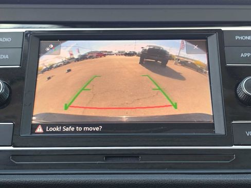 Used 2024 Volkswagen Jetta SE image 26