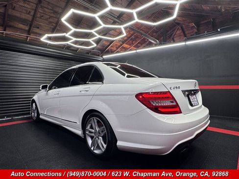 Used 2013 Mercedes-Benz C 250 Sedan image 4