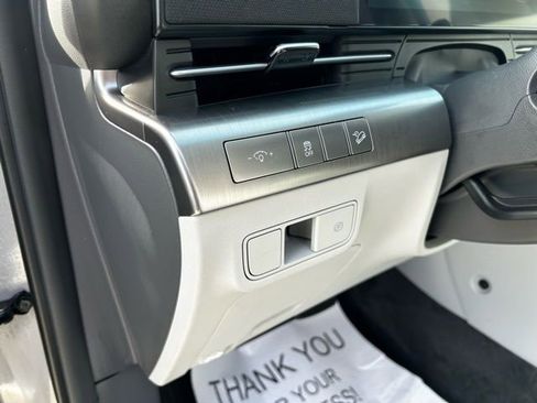 Certified 2025 Hyundai Kona SEL image 15