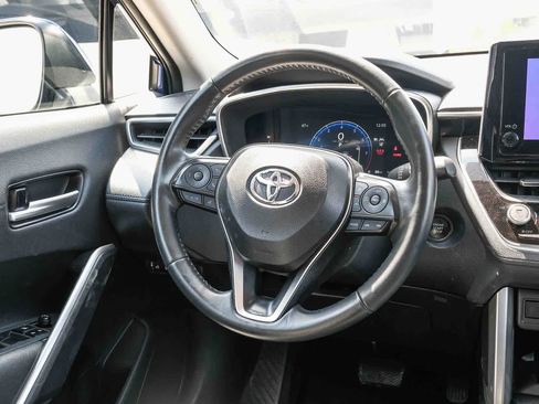 Certified 2024 Toyota Corolla Cross XLE FWD image 16