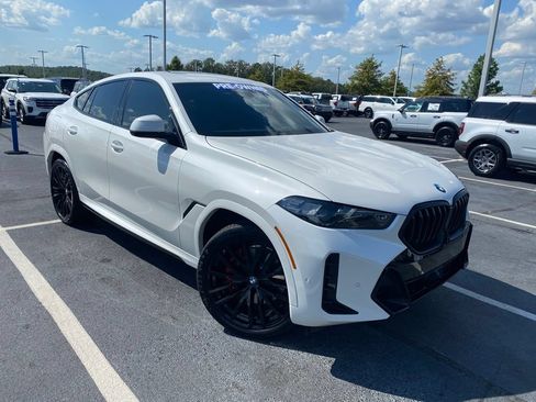 Used 2026 BMW X6 xDrive40i w/ Climate Comfort Package AWD/4WD image 2