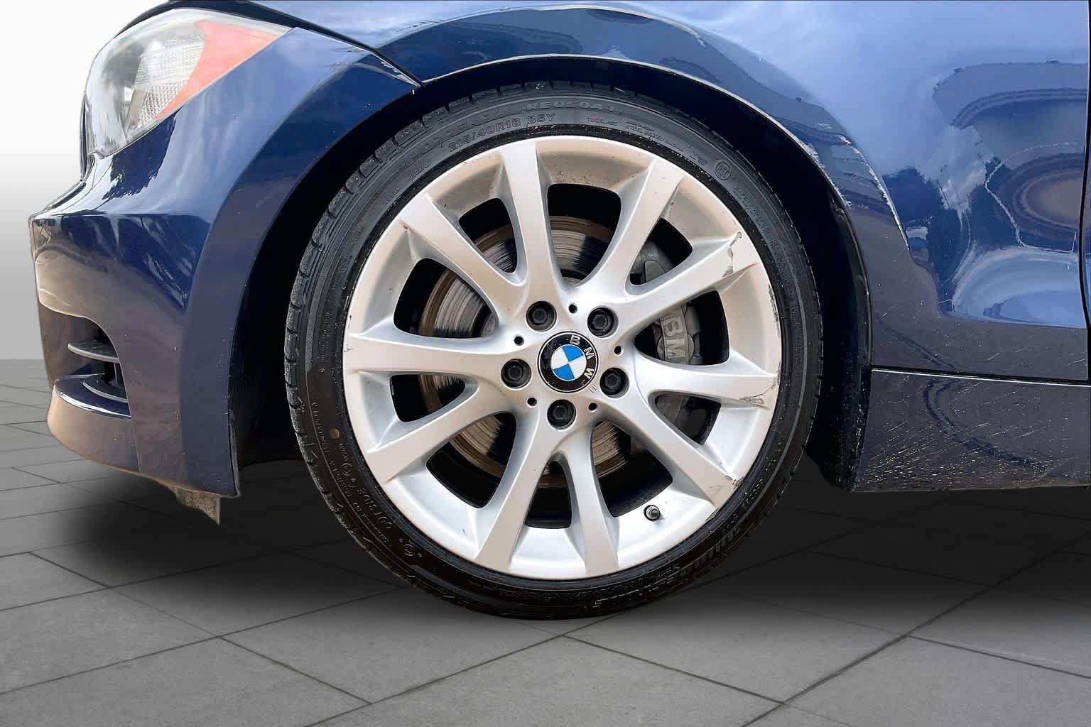 Used 2012 BMW 135i Convertible RWD image 10