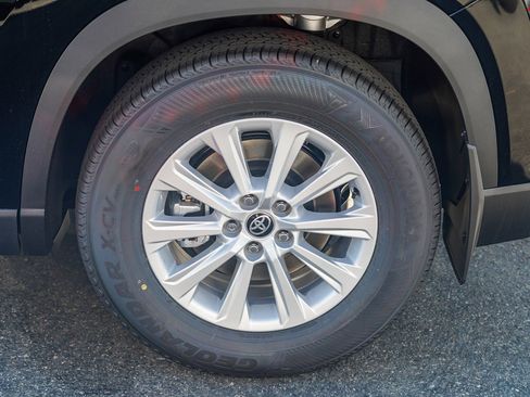 New 2026 Toyota Grand Highlander XLE image 11