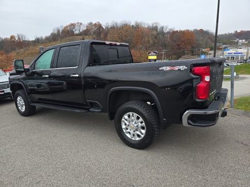 Used 2022 Chevrolet Silverado 2500 LTZ w/ LTZ Convenience Package image 3