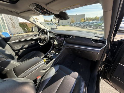 Used 2021 Jeep Grand Cherokee L Limited w/ MOPAR Finishing Package image 27