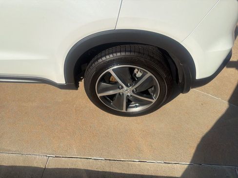 Used 2021 Honda HR-V EX image 35