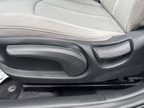 Used 2017 Hyundai Sonata SE FWD image 13
