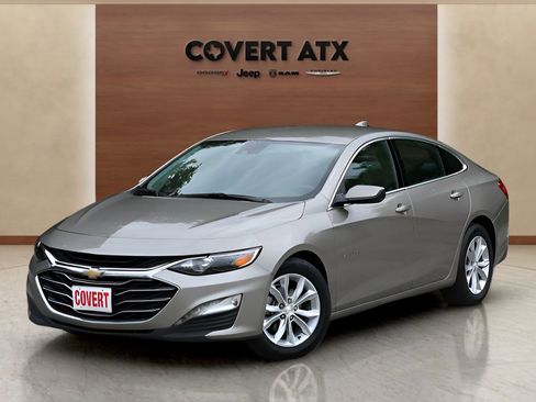 Used 2025 Chevrolet Malibu LT FWD image 1