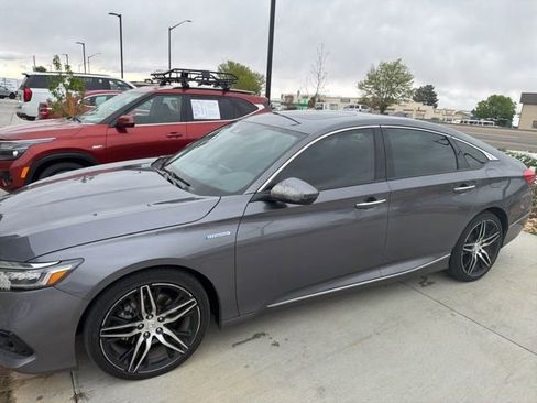 Used 2021 Honda Accord Touring image 1