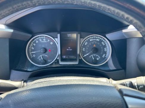 Used 2017 Toyota Tacoma SR5 w/ Tow Package AWD/4WD image 15