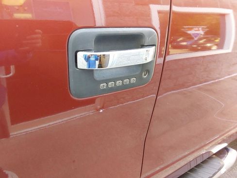 Used 2014 Ford F150 XLT w/ Equipment Group 302A Luxury AWD/4WD image 15