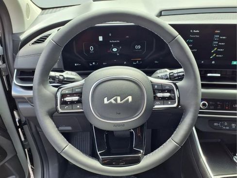 New 2026 Kia Carnival SX Prestige FWD image 8