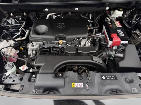 Used 2021 Toyota RAV4 LE image 26