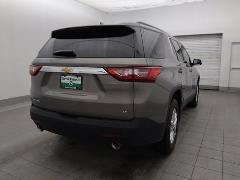 Used 2019 Chevrolet Traverse LT FWD image 9