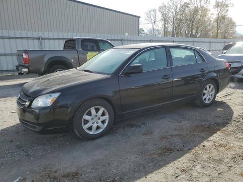 Used 2006 Toyota Avalon XL FWD image 1