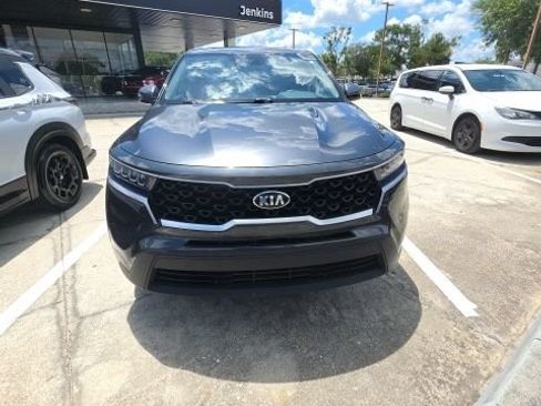 Used 2021 Kia Sorento LX FWD image 25