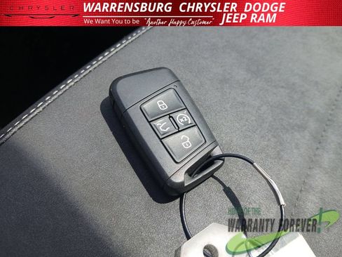 Used 2024 Volkswagen Taos SE FWD image 31