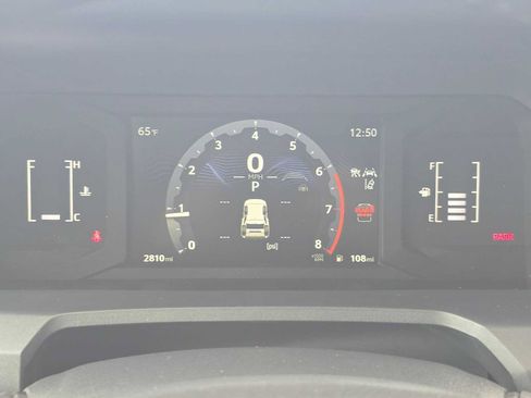 Certified 2025 Toyota 4Runner SR5 AWD/4WD image 24