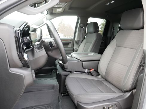 Used 2024 Chevrolet Silverado 1500 RST image 34