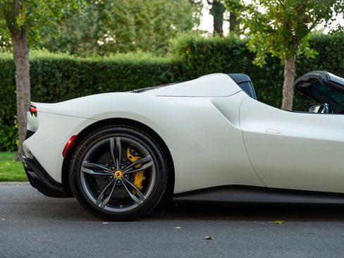 Used 2023 Ferrari 296 GTS RWD image 66