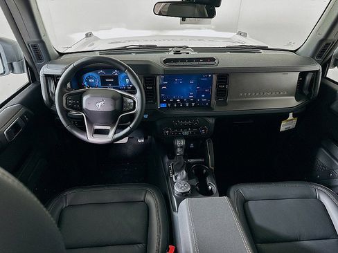 New 2025 Ford Bronco Badlands w/ Sasquatch Package image 16