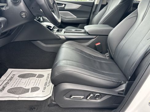 Certified 2026 Acura MDX FWD w/ Technology Package image 9