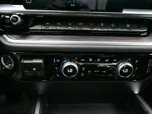 New 2026 GMC Sierra 1500 SLT w/ SLT Premium Plus Package image 17