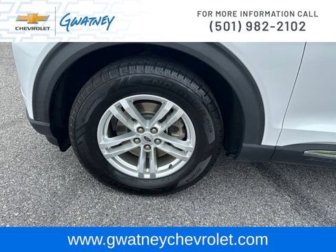 Used 2020 Ford Explorer XLT RWD image 9