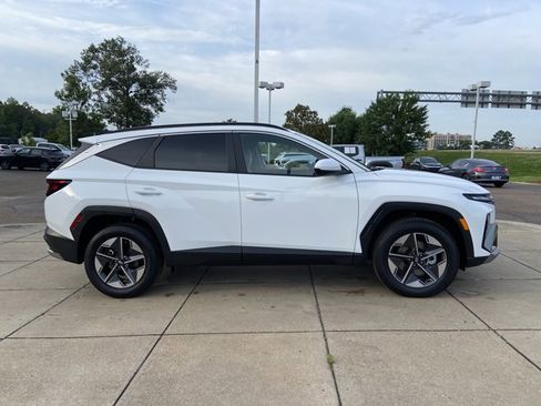 Used 2025 Hyundai Tucson SEL AWD/4WD image 18