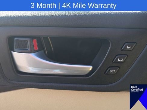 Used 2018 Toyota Highlander Limited FWD image 26