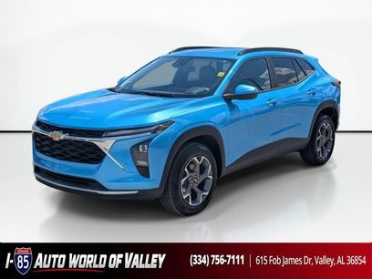 Used 2025 Chevrolet Trax LT