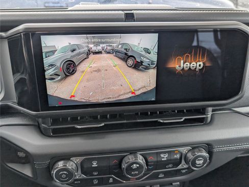 New 2026 Jeep Wrangler Unlimited Rubicon w/ Steel Bumper Group image 21