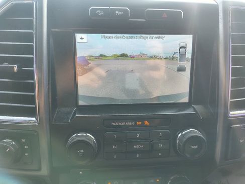 Used 2016 Ford F150 XLT w/ Equipment Group 302A Luxury AWD/4WD image 24