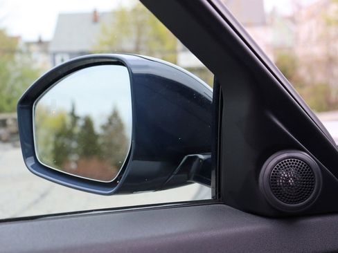 Used 2020 Land Rover Range Rover Evoque S image 23