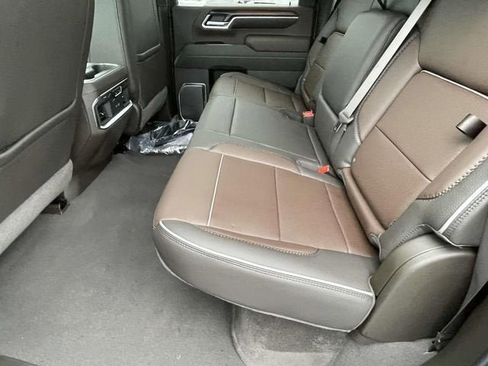 New 2026 GMC Sierra 2500 Denali w/ Denali Reserve Package image 9