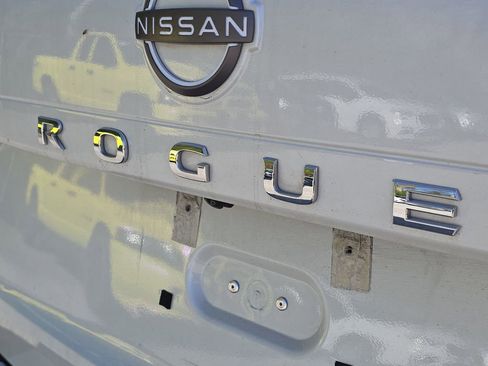 Used 2023 Nissan Rogue SL w/ SL Premium Package AWD/4WD image 7