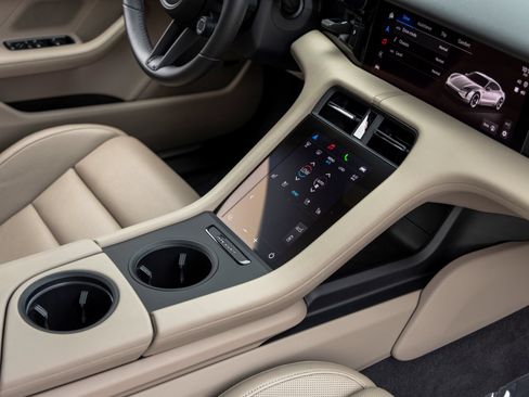 Certified 2025 Porsche Taycan AWD/4WD image 53
