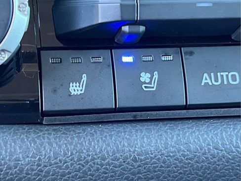 Used 2024 Toyota Sequoia Limited w/ Tow Technology Package image 32