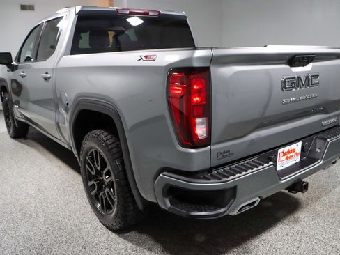 Used 2023 GMC Sierra 1500 Elevation w/ LPO, Elevation Black Package image 9