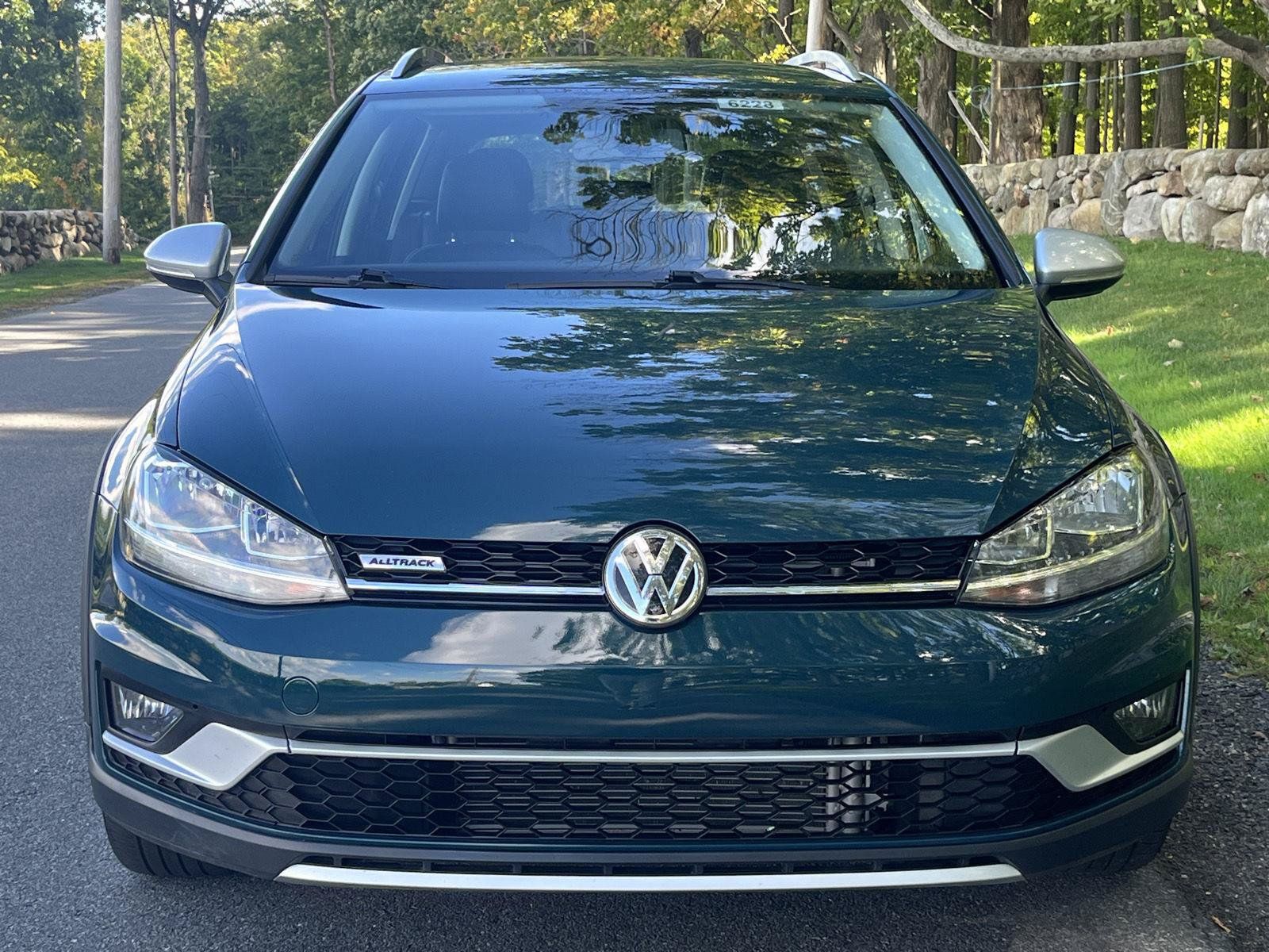 Used 2019 Volkswagen Golf Alltrack S AWD/4WD image 4