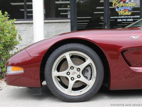 Used 2003 Chevrolet Corvette 50th Anniversary Edition w/ Preferred Equipment Group image 11