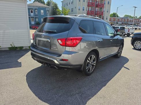 Used 2020 Nissan Pathfinder Platinum AWD/4WD image 6