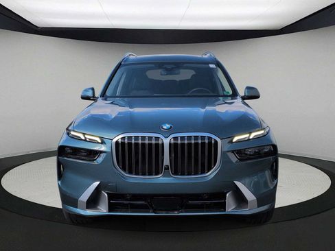 Used 2026 BMW X7 xDrive40i AWD/4WD image 3