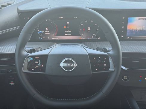 Used 2025 Nissan Murano SV AWD/4WD image 19